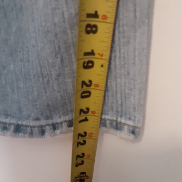 BKE Buckle Denim Jeans Harbor Capri Regular Size 30 Distressed Blue - Picture 14 of 14